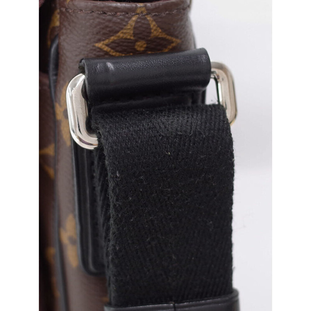 Louis Vuitton Bag Macassar Monogram Shoulder District - Picture 5 of 5